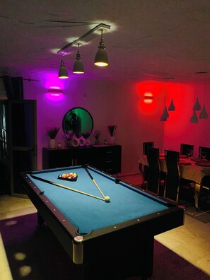 Apartment, 2 Bedrooms, Smoking, Balcony | Games room - The Penthouse Essentials (Douala)