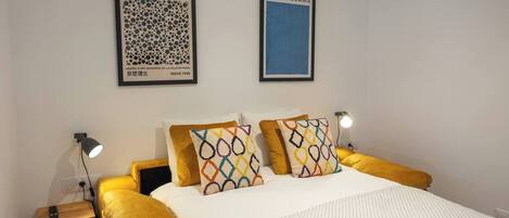 熨斗/熨衫板、可攜式嬰兒床、Wi-Fi、床單