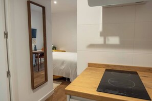 Iron/ironing board, WiFi, bed sheets - EL Aljibe Apartments - Ap.5 (Badajoz)