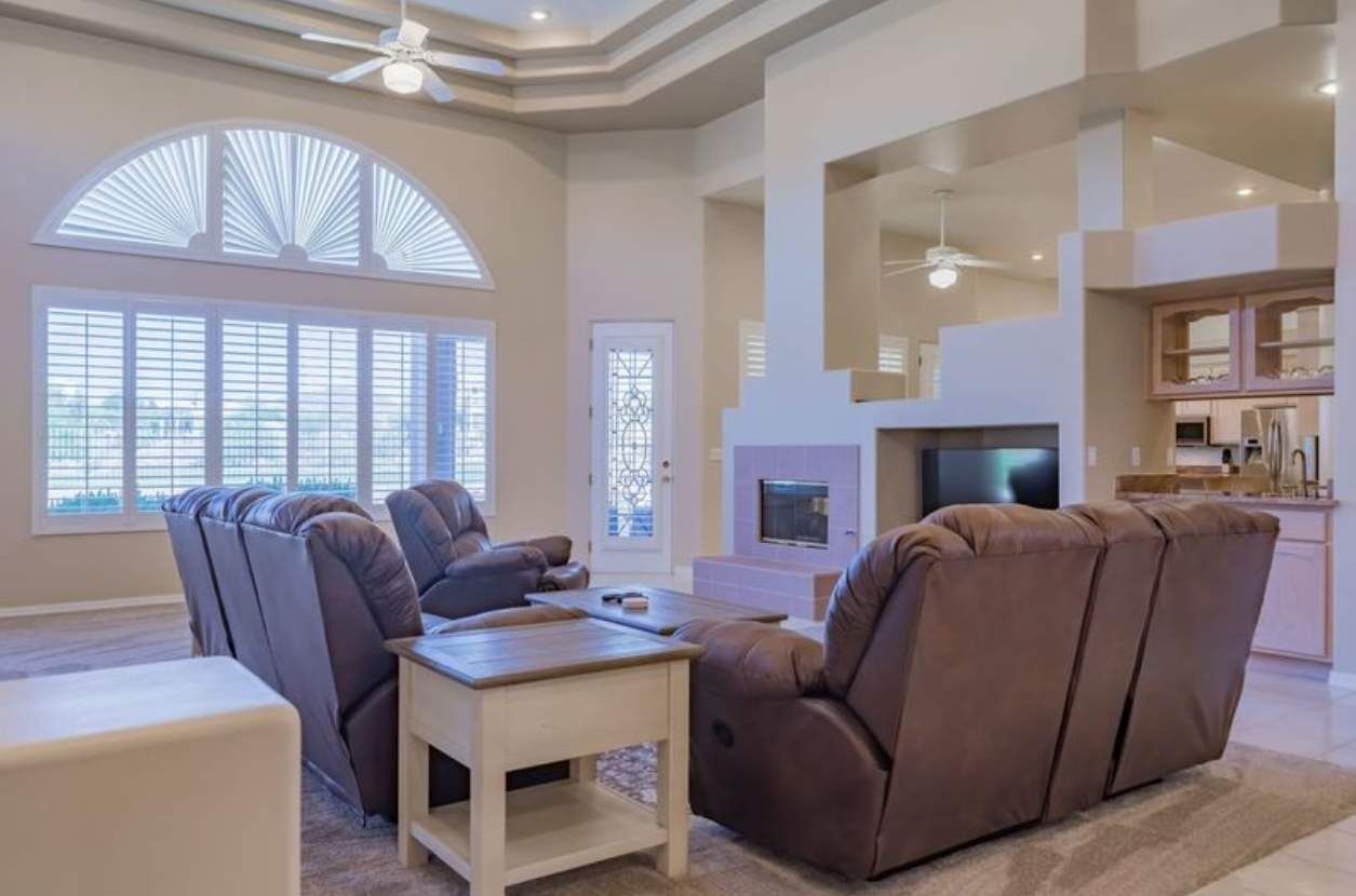 TV, fireplace, offices