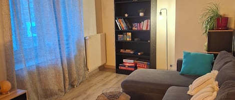 TV, books