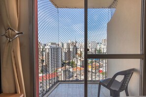 Porch - ALU - Apartments in the Liberdade Neighborhood in Sao Paulo (São Paulo)