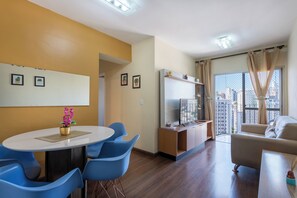 Basic Apartment | Living area | TV - ALU - Apartments in the Liberdade Neighborhood in Sao Paulo (São Paulo)