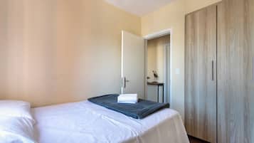 Apartamento básico | 2 quartos, Wi-Fi de cortesia
