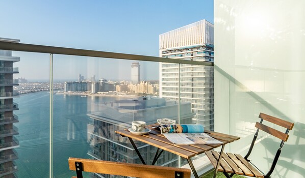 Luxury Apartment, Sea View | Balcony