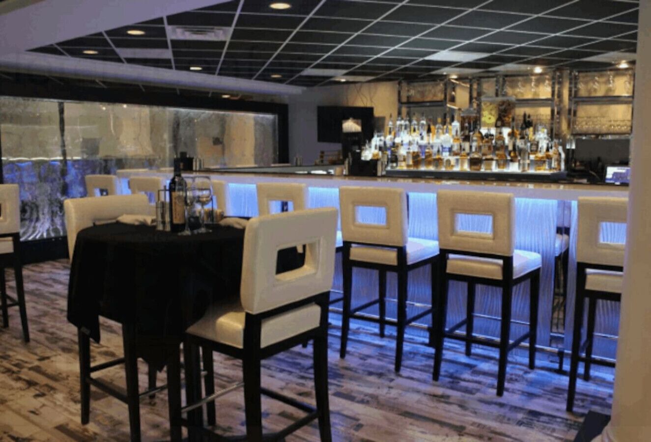 Bar (in der Unterkunft)