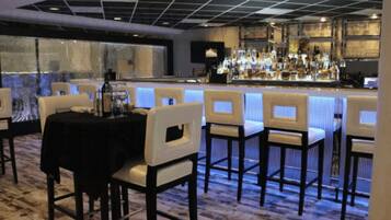 Bar (in der Unterkunft)