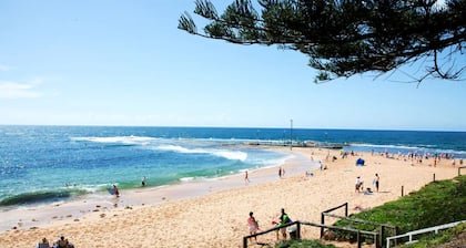 Northern Beaches Spacious 2 bed Apartment