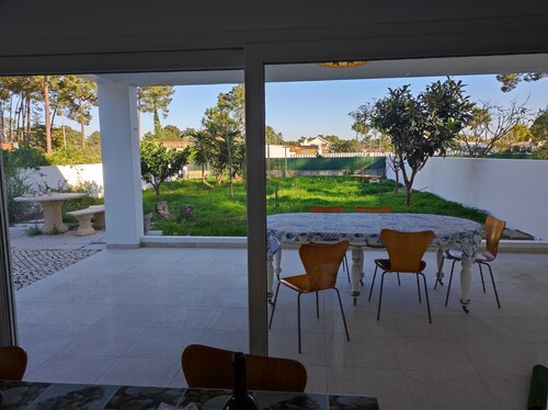 90 M2 GROUND FLOOR APARTMENT WITH PRIVATE GARDEN