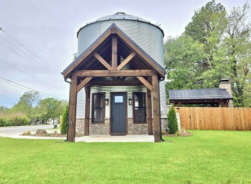 The Silo House - Bold Modern Design