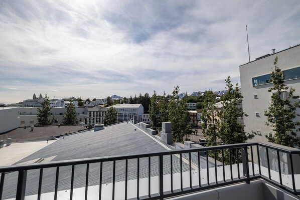 Luxury Apartment, Balcony | Balkoni