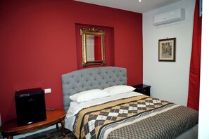 Classic-huone | Tallelokero huoneessa, ilmainen Wi-Fi