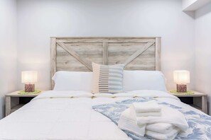 2 Schlafzimmer, Schreibtisch, Bügeleisen/Bügelbrett, WLAN