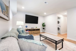 Smart TV, offices