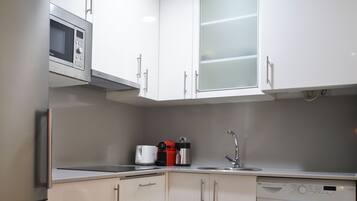 Refrigerador, microondas, parrilla de estufa y lavavajillas