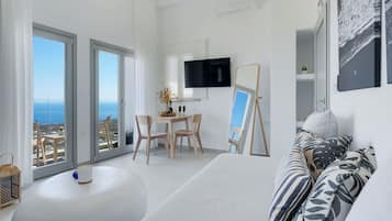 Panoramic Villa with Outdoor Hot Tub | Área de sala de estar