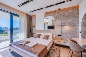 3 chambres, lits bébé (gratuits), draps fournis