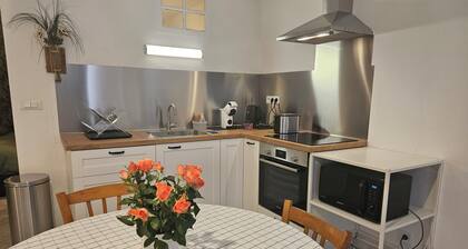 Apartment 40 m² near the Canal de la Robine