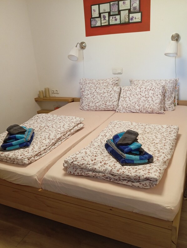 1 bedroom, WiFi, bed sheets, wheelchair access
