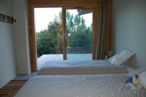 4 makuuhuonetta, ilmainen Wi-Fi