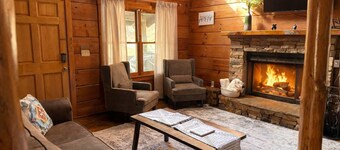 Your Southern Getaway, Sleeps 10・Games, Fire pit