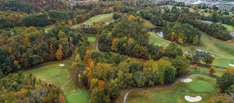 Your Southern Fall Getaway | Deck, Games, Fire pit