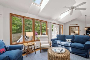 Télévision, espaces bureaux