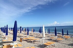 Beach - 🏖 Casa SoleMare – Seafront Comfort  near Senigallia (Montignano-marzocca)