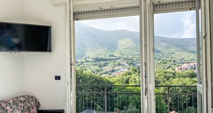 Confortable appartement pour 4 personnes avec climatisation, WIFI, TV, balcon et parking