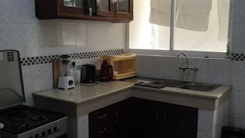 Deluxe-Apartment, Stadtblick | Eigene Küche | Kühlschrank, Mikrowelle, Kochgeschirr/Geschirr/Besteck