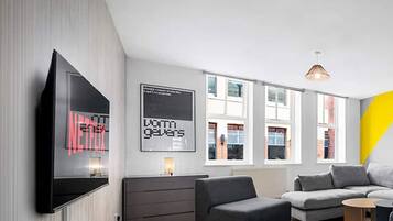 Televisión y oficina