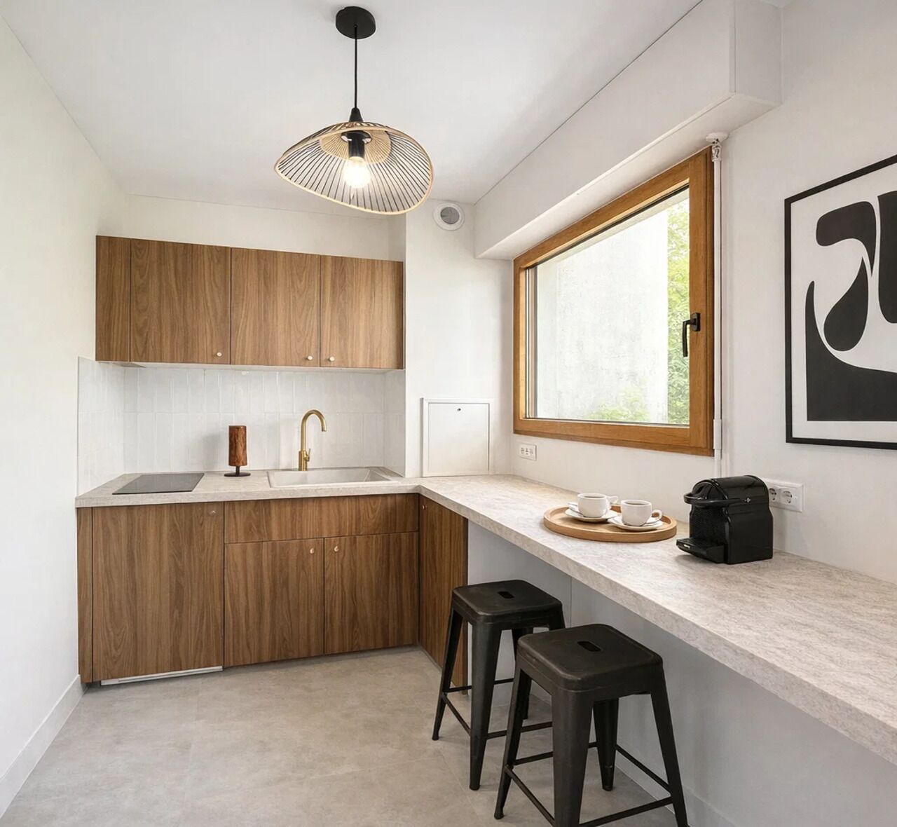 Estudio Confort, vistas al jardín | Cocina privada | Frigorífico pequeño, máquina de café espresso y hervidor eléctrico