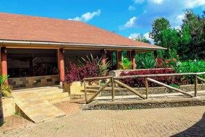 Exterior - Lee Njiru Resort (Nakuru)