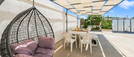 家庭别墅, 2 间卧室, 双浴室, 临海 (Villa Benedetta 50m from Beach) | 室外用餐