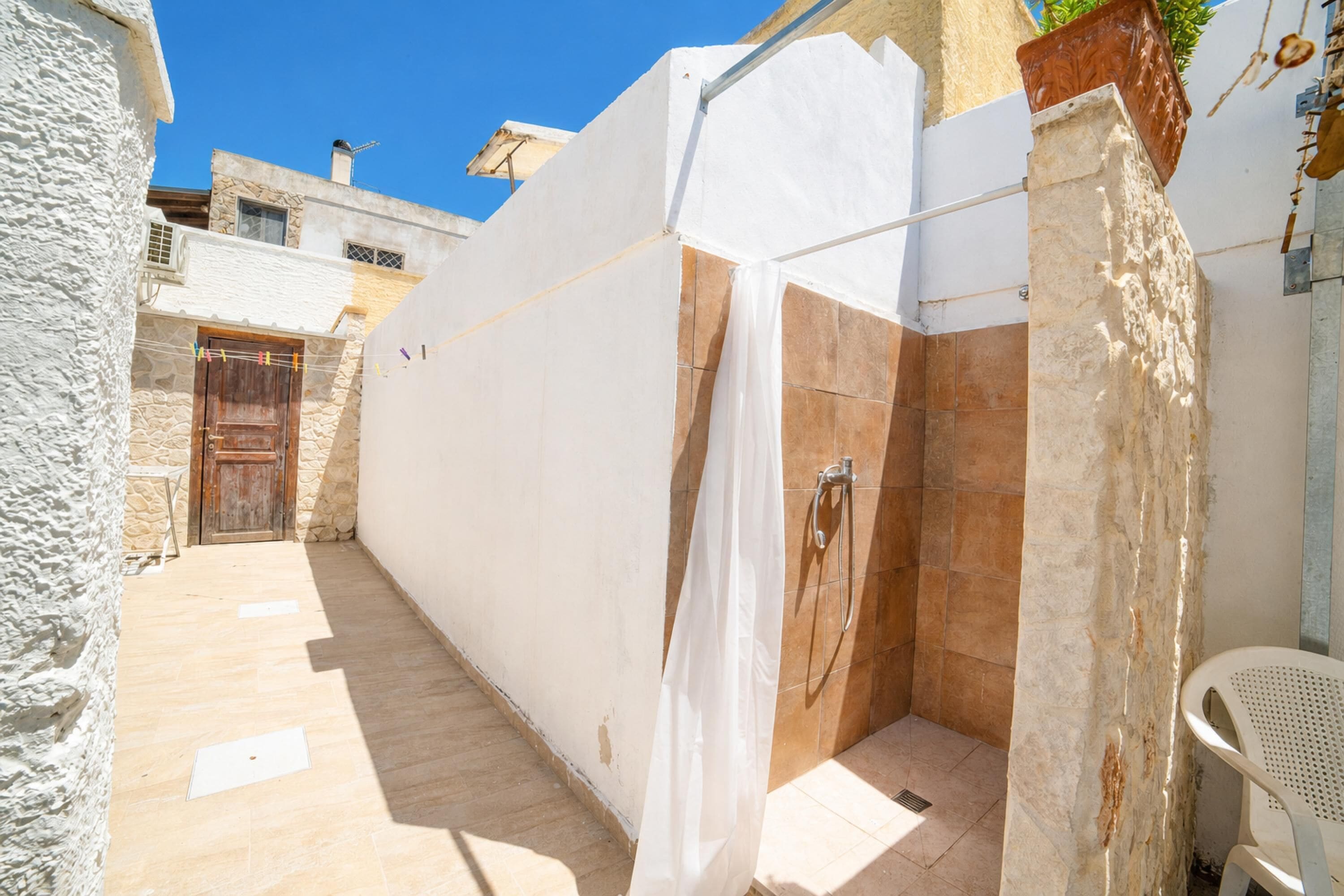 Family Villa, 2 Bedrooms, 2 Bathrooms, Sea Facing (Villa Benedetta 50m from Beach) | Property grounds