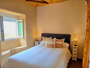 1 camera, ferro/asse da stiro, Wi-Fi, lenzuola