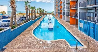 LA41 Sunny studio on the beach + Pool