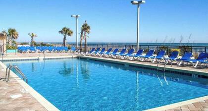 LA41 Sunny studio on the beach + Pool