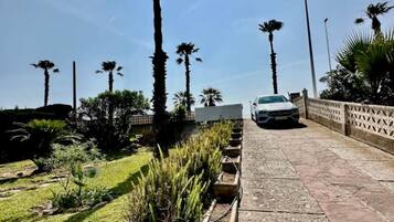 Villa, 5 Bedrooms, Private Pool, Garden View | Property grounds