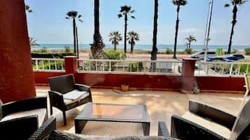 Biệt thự, 5 phòng ngủ, hồ bơi riêng, quang cảnh vườn | Lounge
