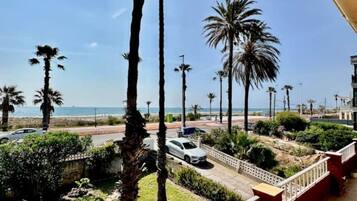 Villa, 5 Bedrooms, Private Pool, Garden View | Property grounds