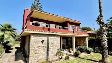 Vila, 5 kamar tidur, kolam renang pribadi, pemandangan kebun | Eksterior