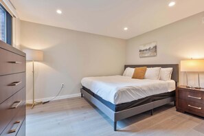 2 Schlafzimmer, Schreibtisch, Bügeleisen/Bügelbrett, WLAN