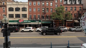 Unclassified image, 5 of 14, button - Luxury 2BR North End Retreat (Boston, MA)
