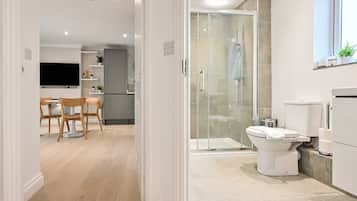 Apartment, 2 Bedrooms | Bathroom | Free toiletries, hair dryer, towels, soap