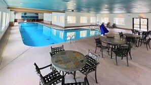 Pool - Pool, secluded but mins to strip NO stairs Fishing (Branson)