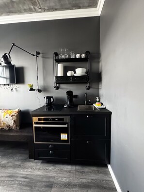 Oven, stovetop - Urban RVK Single studio (Reykjavík)