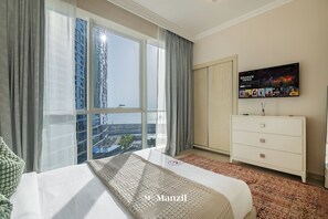 Luxury Apartment, City View - Al Bateen Residence (Dubai)