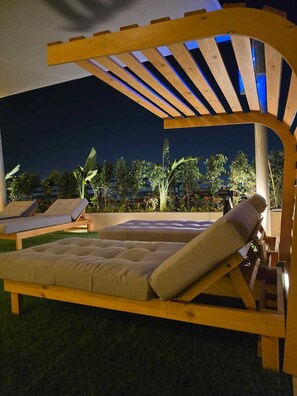 Terrace/patio - WS Luxury Hotel Apartment with a Private Garden (202) (First 6th of October)