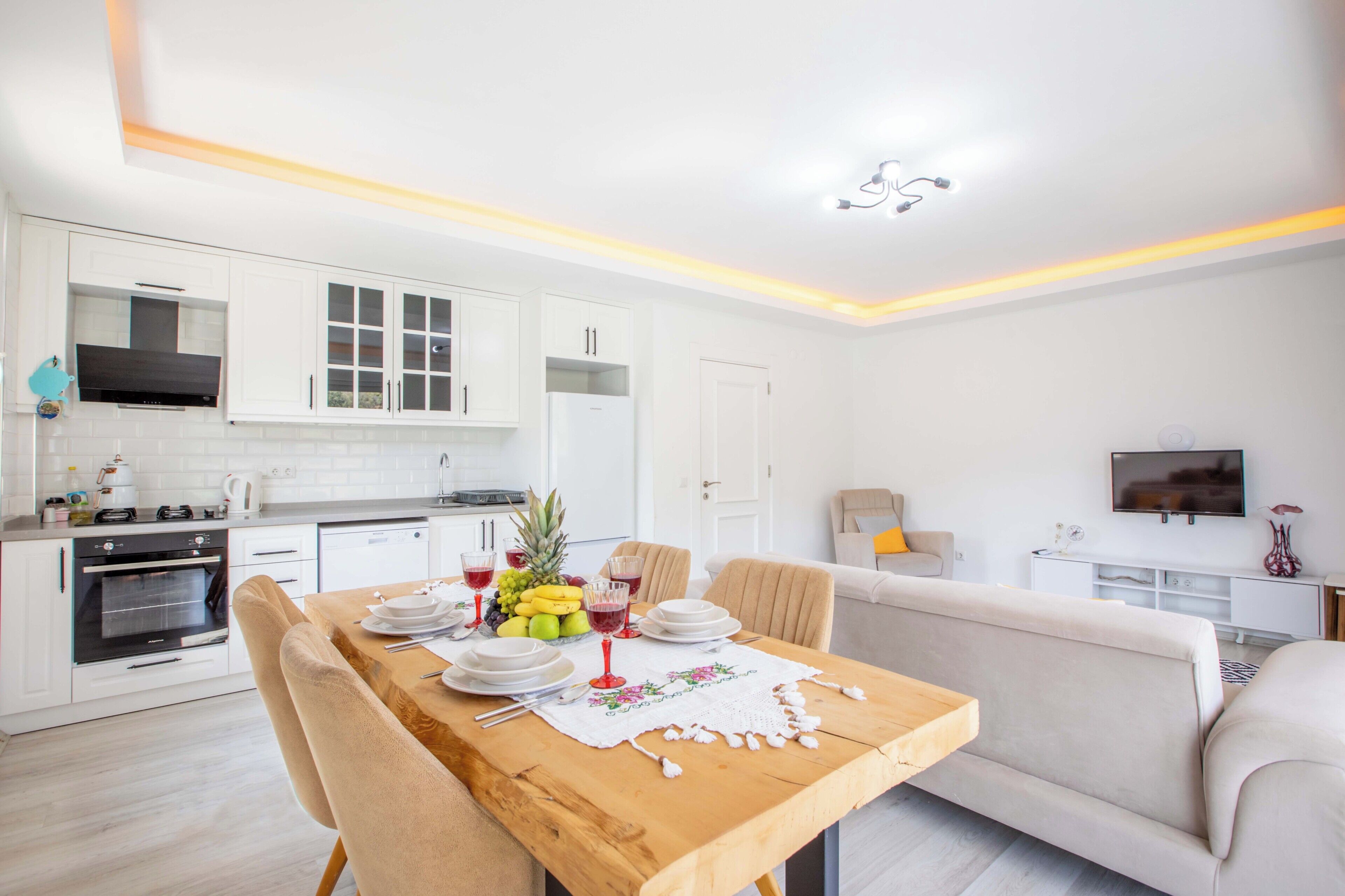 Balart Apart 4, Sigara Icilmez, Dag Manzarali | Private kitchen | Full-size fridge, oven, stovetop, dishwasher
